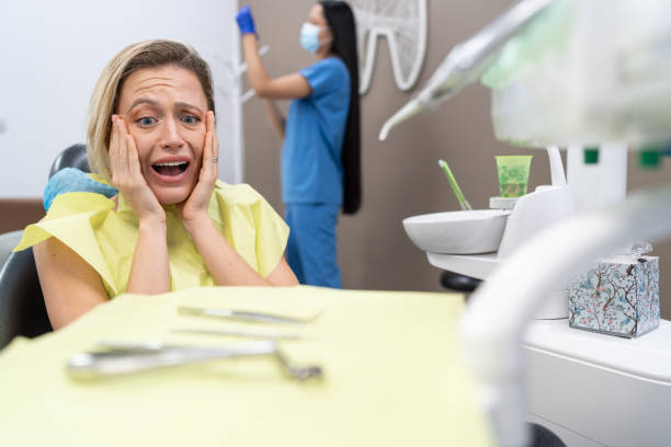 Best Emergency Denture Repair in Ives Estates, FL